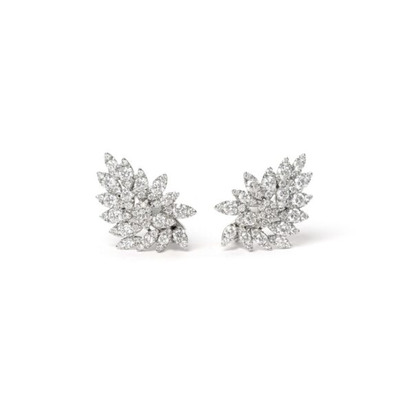 Par de brincos Ear Cuff de diamantes.