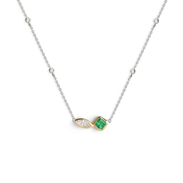 Colar diamante 0,50 ct com esmeralda 0,60 ct em cravação inglesa
